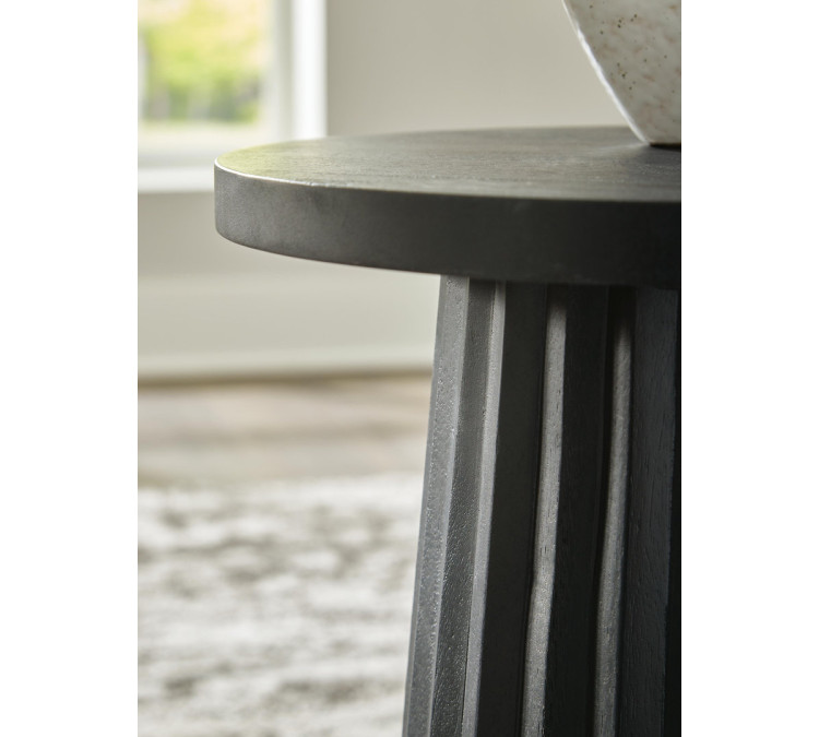 Ceilby Accent Table - Black