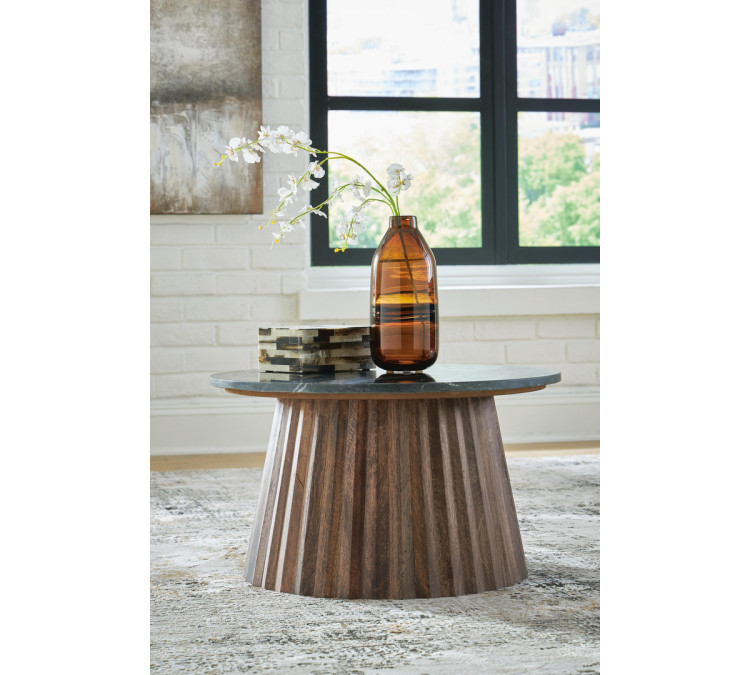 Ceilby Accent Coffee Table - Black/Brown