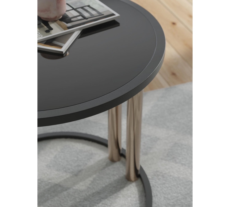 Hannerly Table (Set of 3) - Black/Gold Finish