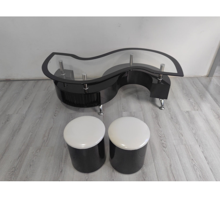 Miami – Curved Style Glass Top & Two Stools