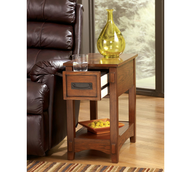Breegin Chairside End Table - Brown