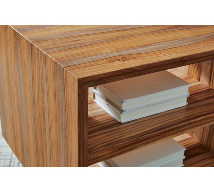 Dressonni End Table - Brown
