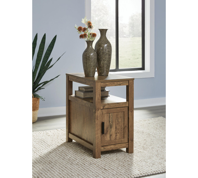 Fendenmore Chairside End Table - Brown