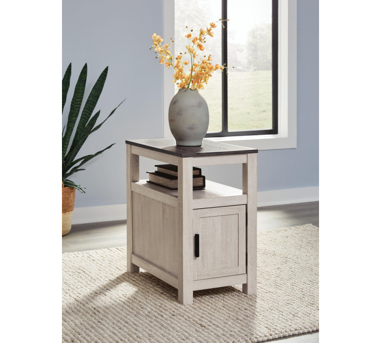 Fendenmore Chairside End Table - Brown Gray/Antique White