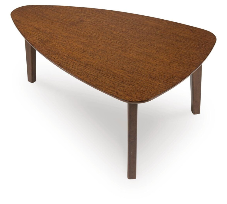 Lyncott Table (Set of 3) - Brown