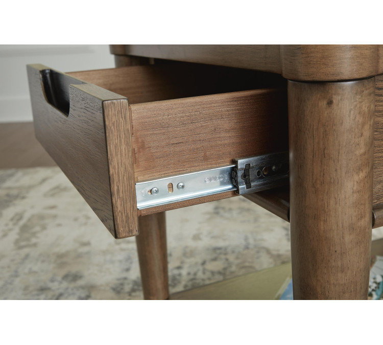 Roanhowe End Table - Brown