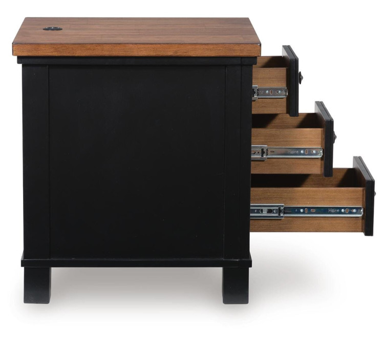 Wildenauer Chairside End Table - Brown/Black