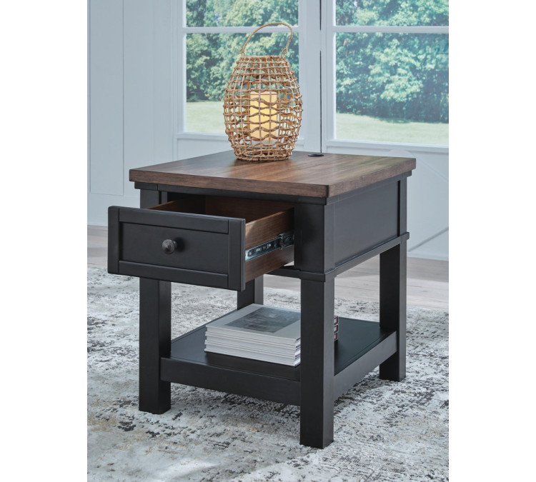 Wildenauer End Table - Brown/Black