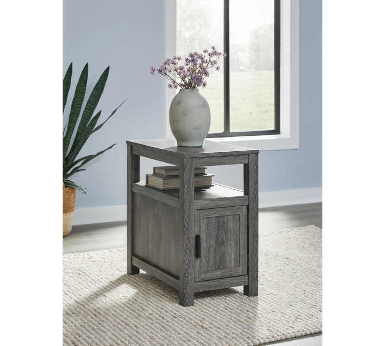 Fendenmore Chairside End Table - Brown/Gray