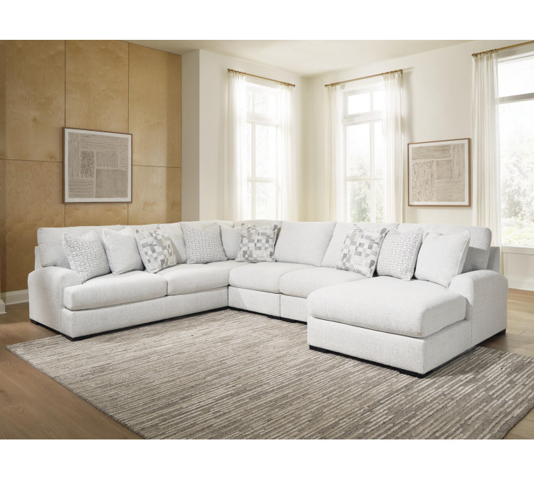 Wynncroft Manor 5-Piece Sectional with Chaise - Chalk
