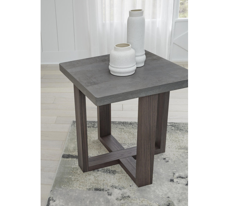 Dynnford Table (Set of 3) - Gray/Brown