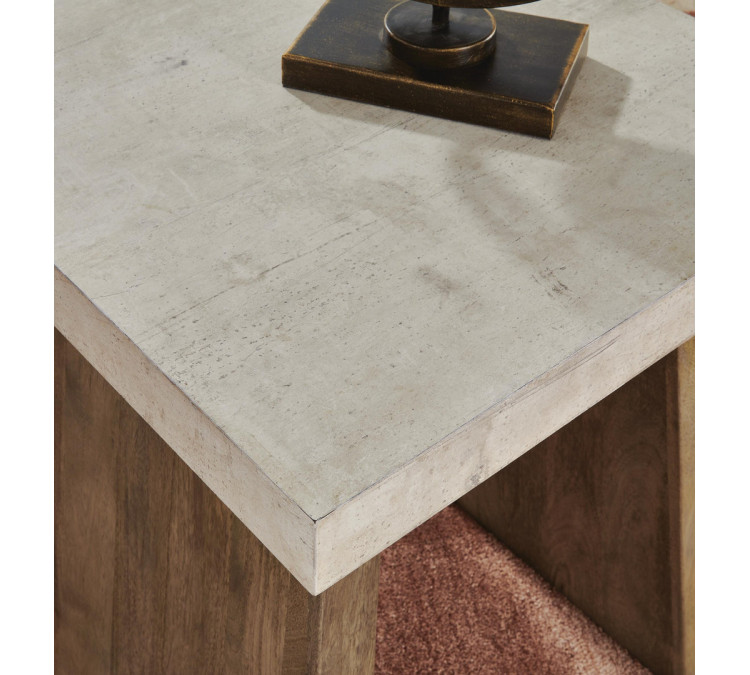 Brendalhouse End Table - Light Brown