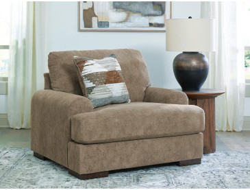 Nolenburg Oversized Chair - Pecan
