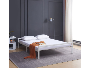 Maggie – Bed
