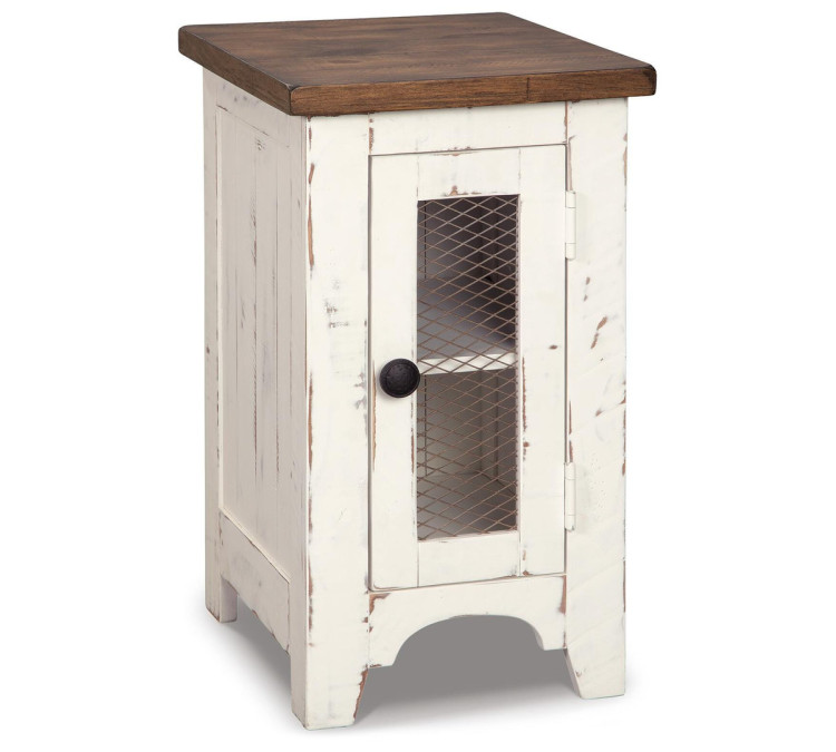 Wystfield Chairside End Table - White/Brown