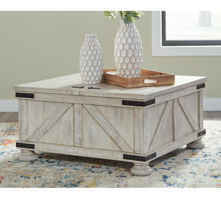 Carynhurst Coffee Table - Whitewash